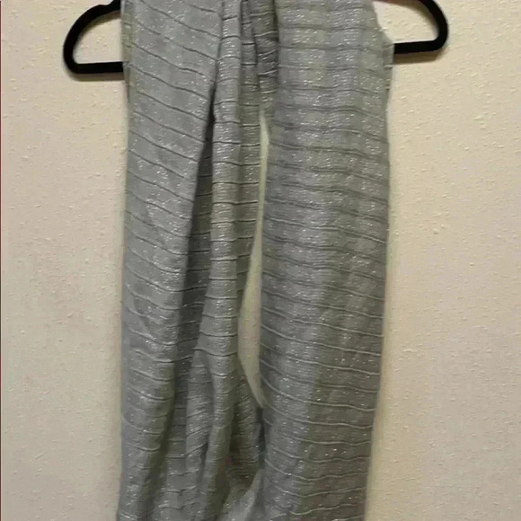 🛍3 for $20 Infinity Scarf - Picture 3 of 4